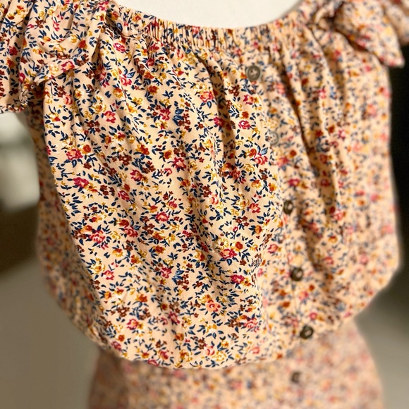 Matching Top + Skirt Set - Picture 3 of 3